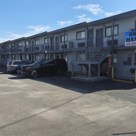 Super 7 Inn By Oyo San Antonio Nw Medical Center Eksteriør bilde